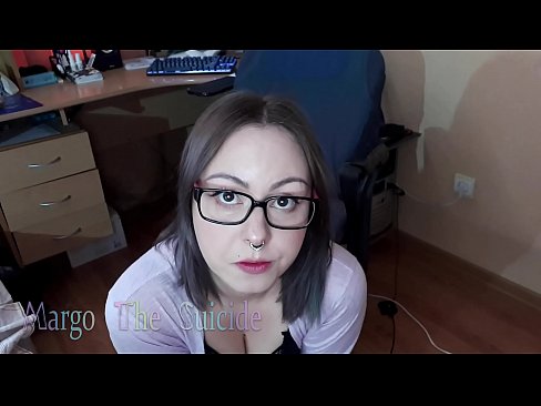 ❤️ Yarinya mai lalata da Gilashin Tsotsa Dildo Sosai akan Kyamara ❤ Ingantacciyar iskanci ﹏